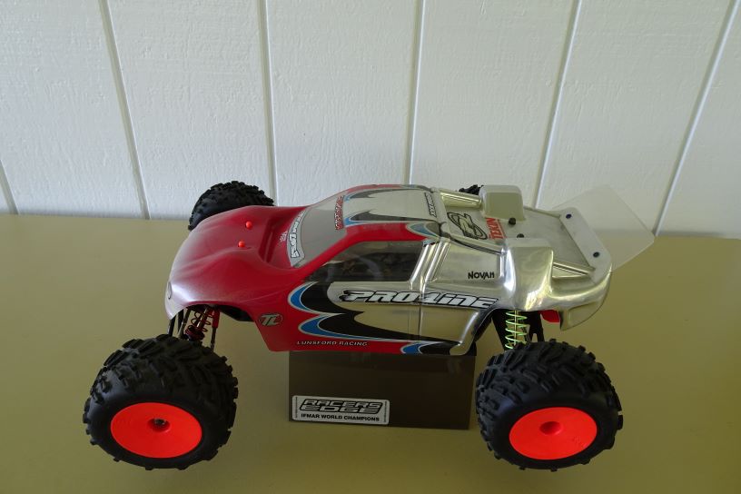 Team Losi XXX-T Truck